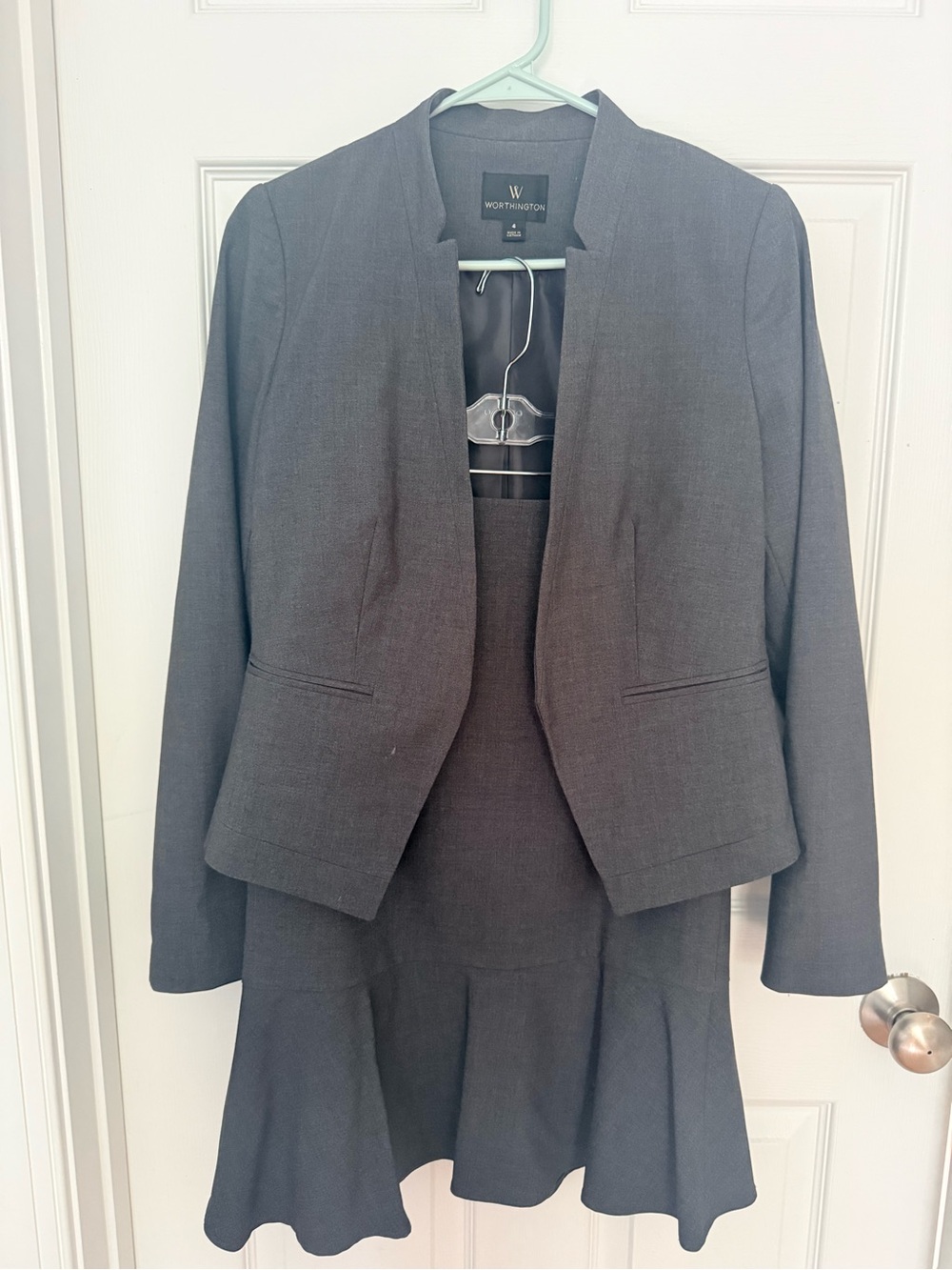 Worthington Black Open-Front Cropped Blazer